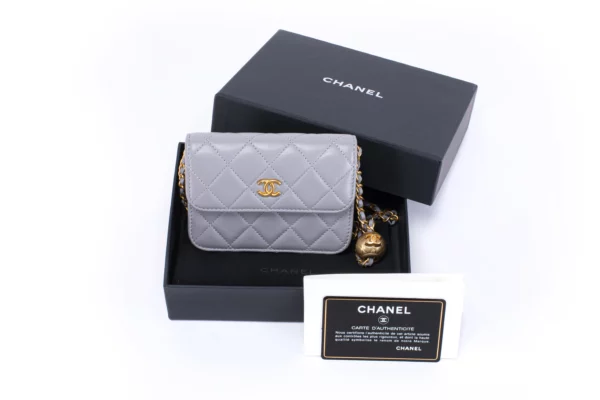 Chanel Mini Grey Bag - Obrázek 2